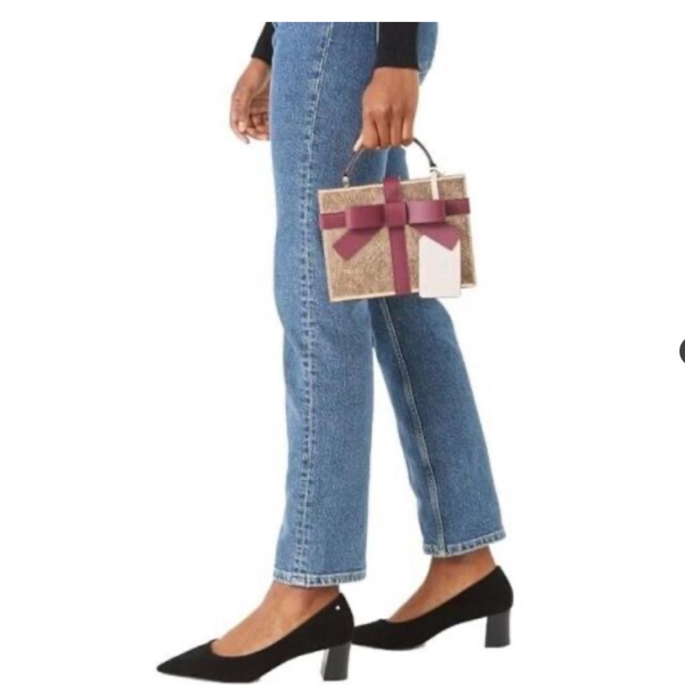KATE SPADE wrapping party gift box Crossbody! - Picture 3 of 13